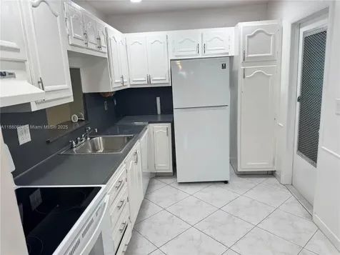 4141 NW 44th Avenue Lauderdale Lakes FL 33319