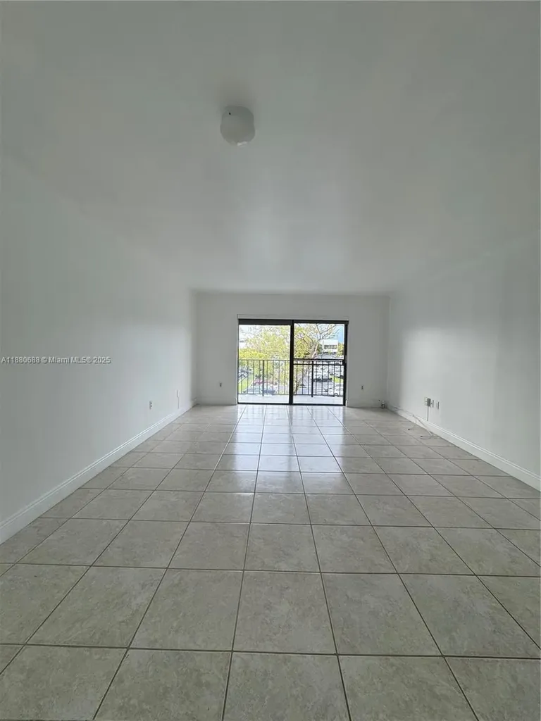 10431 N Kendall Drive Miami FL 33176