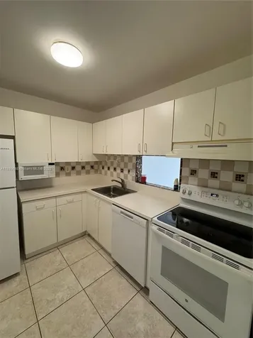 10431 N Kendall Drive Miami FL 33176