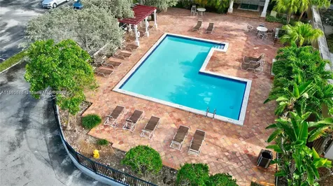 10431 N Kendall Drive Miami FL 33176