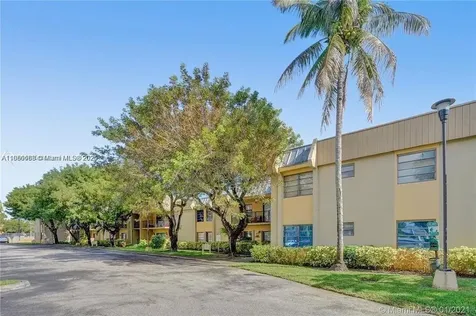10431 N Kendall Drive Miami FL 33176