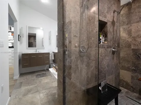 2261 NW 24th Avenue Gainesville FL 32605