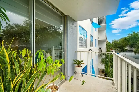 1805 Sans Souci Boulevard North Miami FL 33181