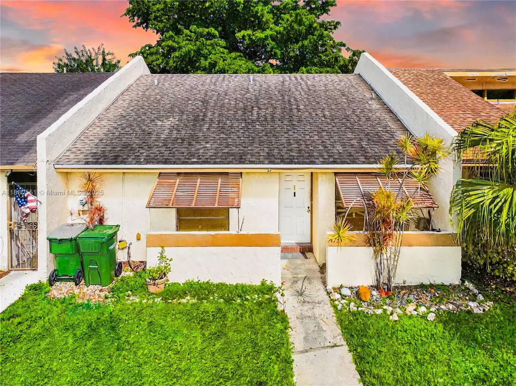 1733 Greer Avenue Homestead FL 33035