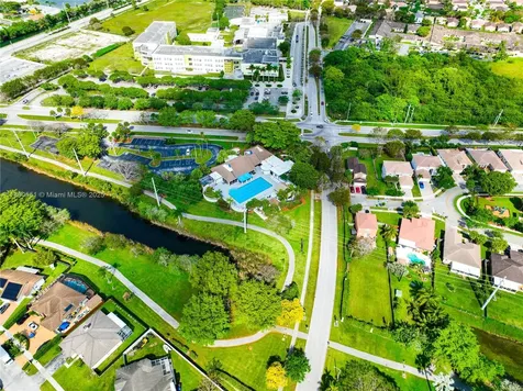 1733 Greer Avenue Homestead FL 33035