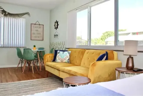 316 Walnut Street Hollywood FL 33019