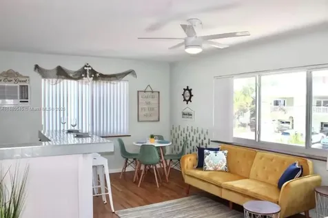 316 Walnut Street Hollywood FL 33019