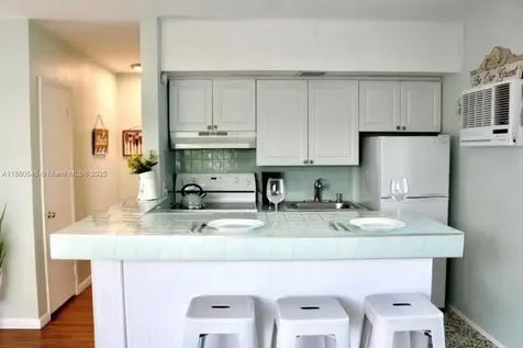 316 Walnut Street Hollywood FL 33019