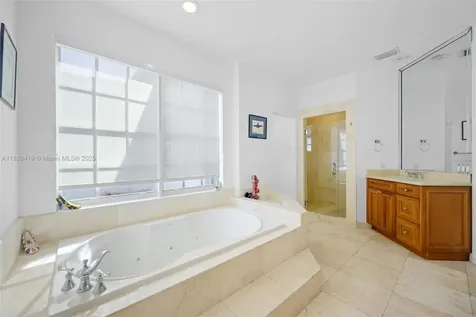 19460 39th Court Sunny Isles Beach FL 33160