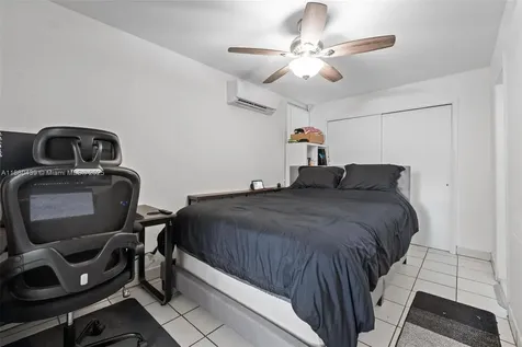 2453 SW 17th Street Miami FL 33145
