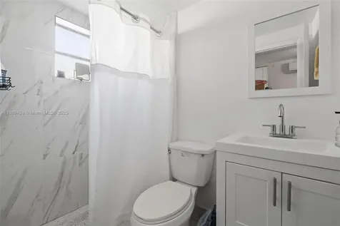2453 SW 17th Street Miami FL 33145