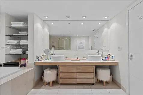 465 Brickell Avenue Miami FL 33131