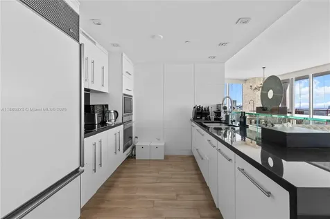 465 Brickell Avenue Miami FL 33131