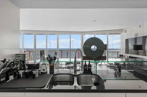 465 Brickell Avenue Miami FL 33131