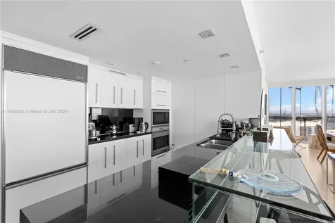 465 Brickell Avenue Miami FL 33131