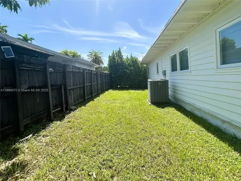 6395 SW 42nd Terrace South Miami FL 33155