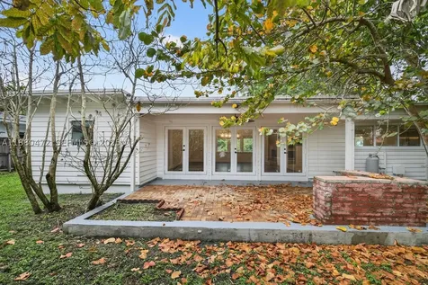 6395 SW 42nd Terrace South Miami FL 33155