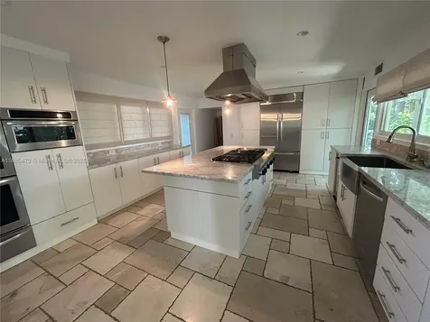 6395 SW 42nd Terrace South Miami FL 33155