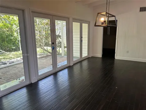 6395 SW 42nd Terrace South Miami FL 33155