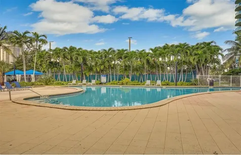 19370 Collins Avenue Aventura FL 33160