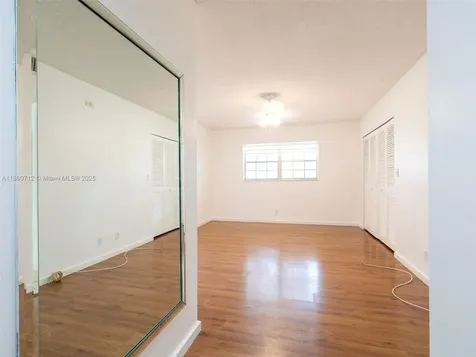 3201 N Course Lane Pompano Beach FL 33069