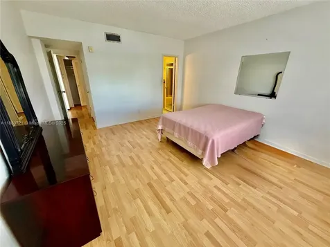 9700 E Bay Harbor Drive Bay Harbor Islands FL 33154