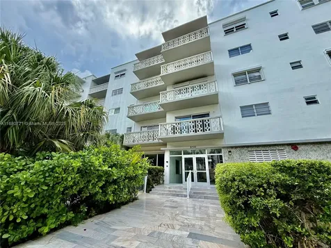 9700 E Bay Harbor Drive Bay Harbor Islands FL 33154