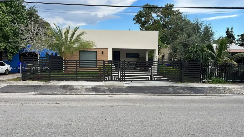 5621 NW 11th Avenue Miami FL 33127