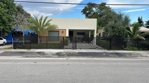5621 NW 11th Avenue Miami FL 33127