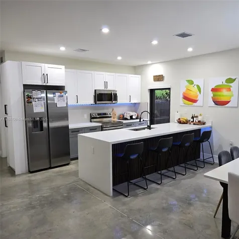 5621 NW 11th Avenue Miami FL 33127