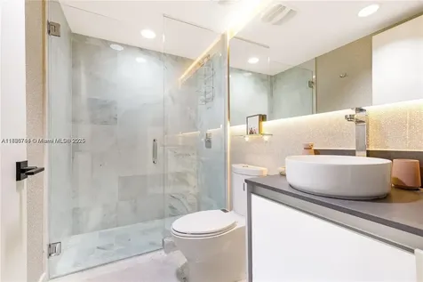 9821 E Bay Harbor Drive Bay Harbor Islands FL 33154