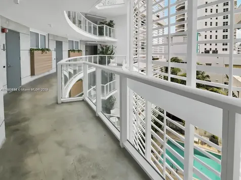 9821 E Bay Harbor Drive Bay Harbor Islands FL 33154