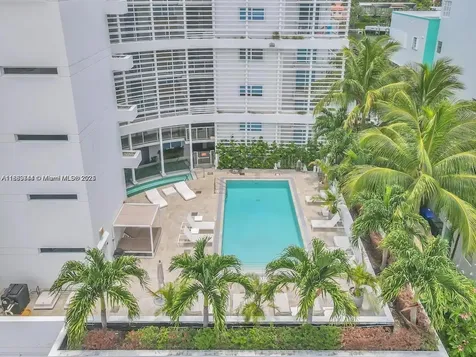 9821 E Bay Harbor Drive Bay Harbor Islands FL 33154