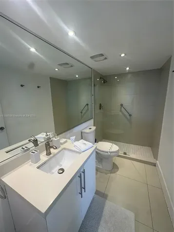 5151 Collins Avenue Miami Beach FL 33140