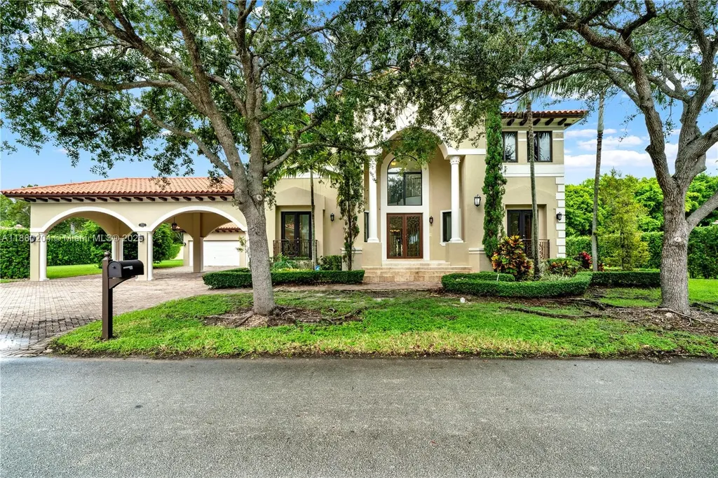 18868 SW 80th Court Cutler Bay FL 33157