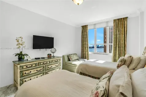 888 Brickell Key Drive Miami FL 33131
