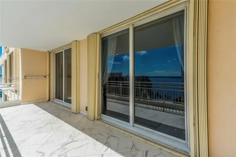 888 Brickell Key Drive Miami FL 33131