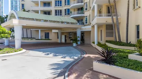 888 Brickell Key Drive Miami FL 33131