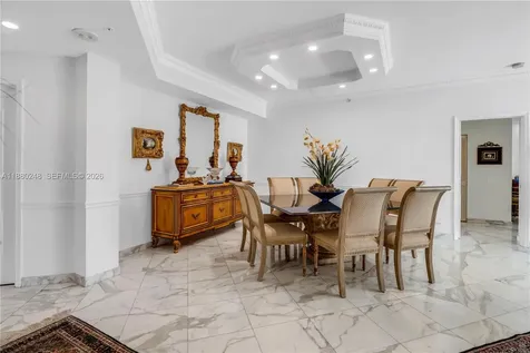 888 Brickell Key Drive Miami FL 33131