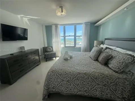 5161 Collins Avenue Miami Beach FL 33140