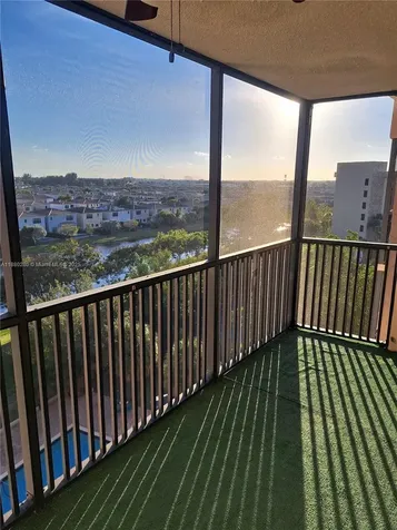 900 NE 195th Street Miami FL 33179