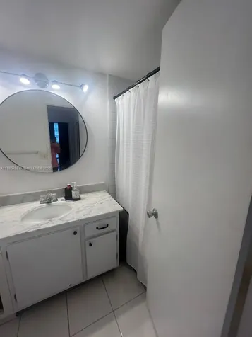 2750 NE 183rd Street Aventura FL 33160