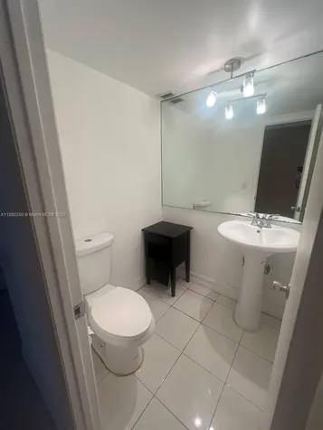 2750 NE 183rd Street Aventura FL 33160