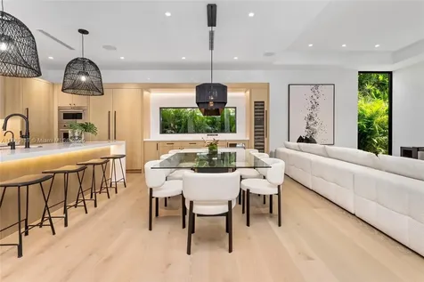4024 Bonita Avenue Miami FL 33133