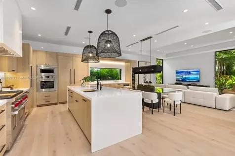 4024 Bonita Avenue Miami FL 33133