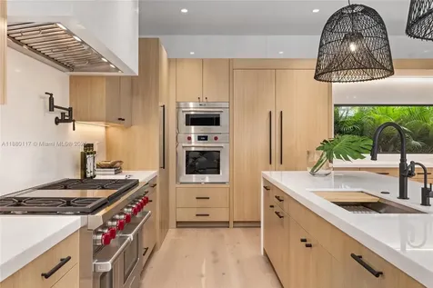 4024 Bonita Avenue Miami FL 33133