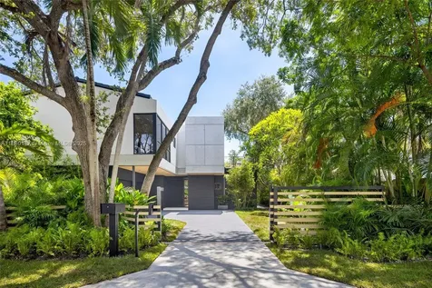 4024 Bonita Avenue Miami FL 33133