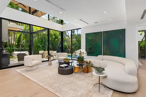 4024 Bonita Avenue Miami FL 33133