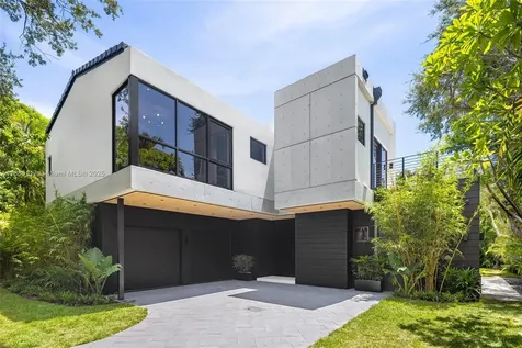 4024 Bonita Avenue Miami FL 33133