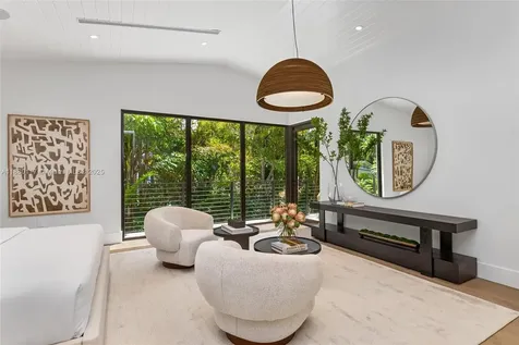 4024 Bonita Avenue Miami FL 33133